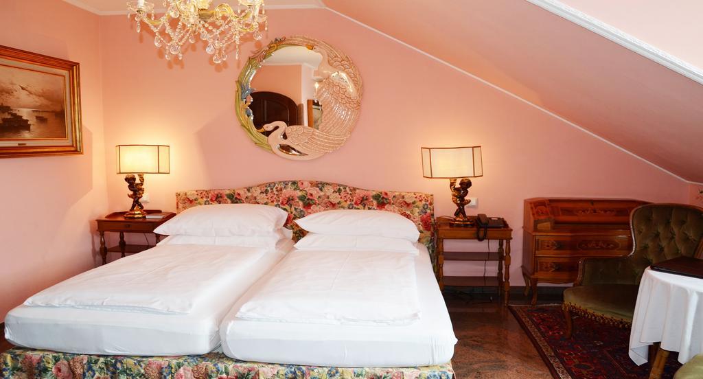 Seehotel Porcia Pörtschach am Wörthersee Dış mekan fotoğraf