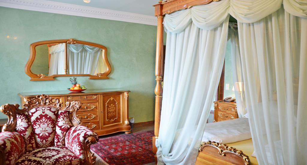 Seehotel Porcia Pörtschach am Wörthersee Dış mekan fotoğraf